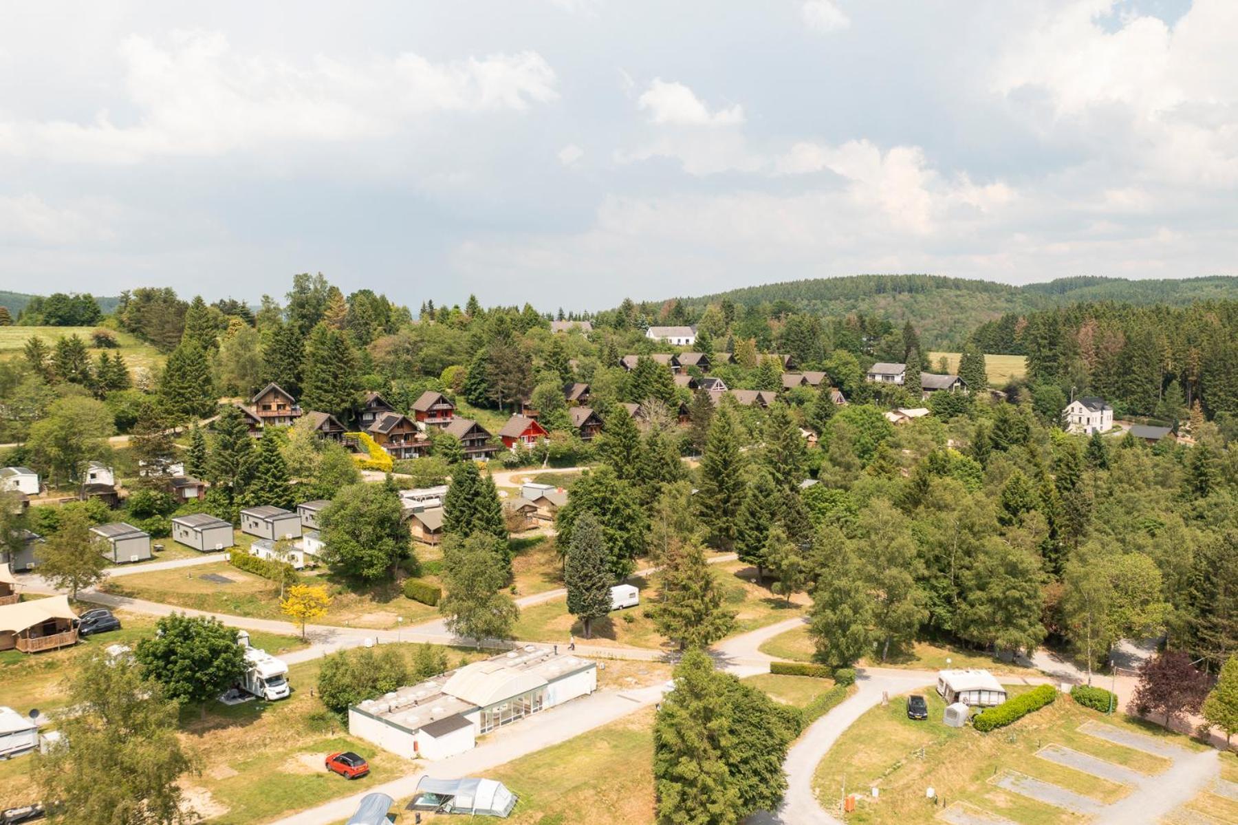Готель Ardenparks Petite Suisse Dochamps Екстер'єр фото