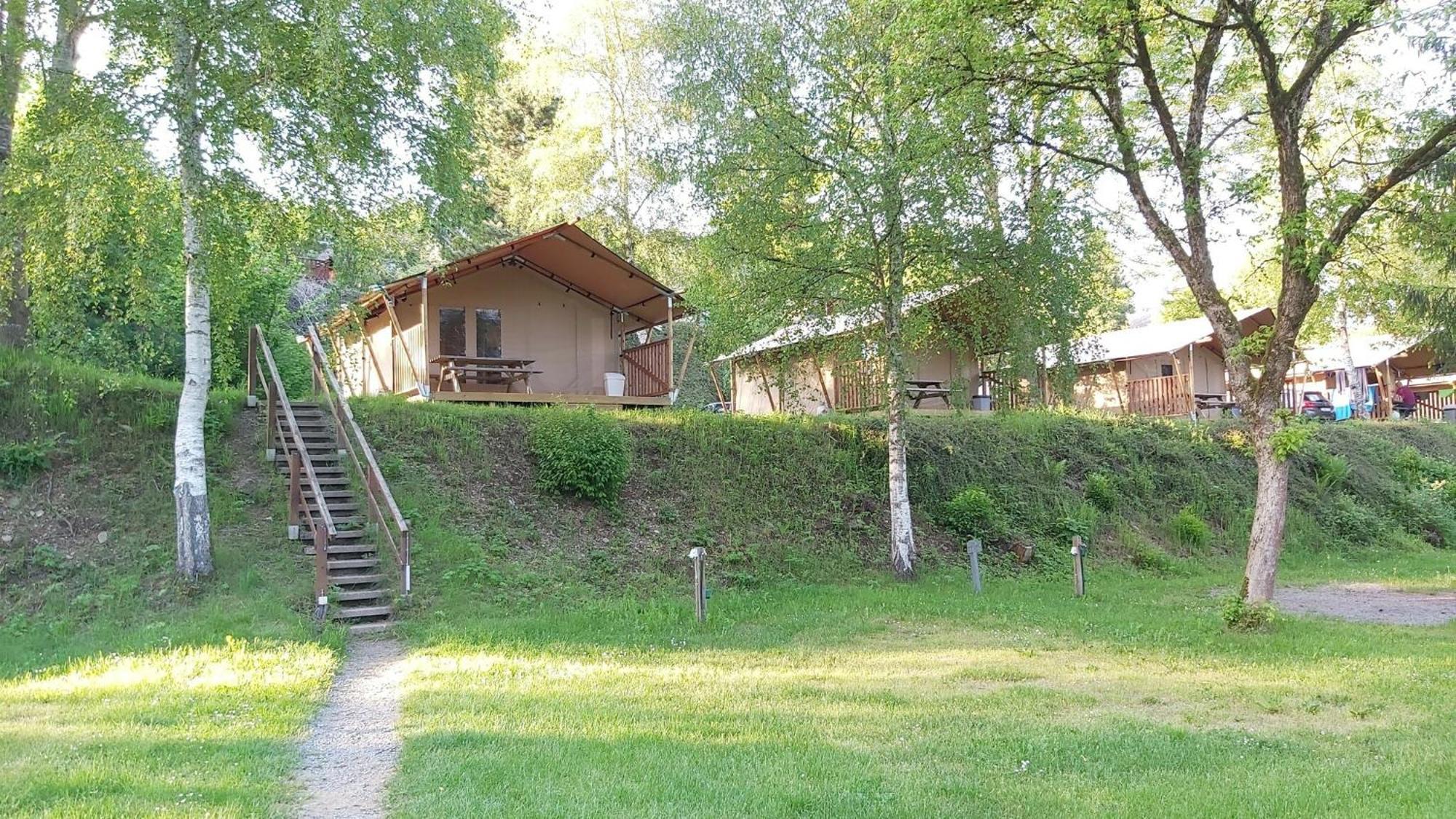 Готель Ardenparks Petite Suisse Dochamps Екстер'єр фото